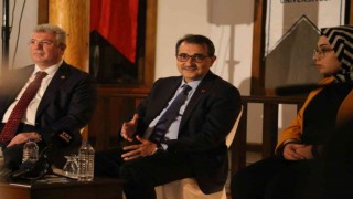 Enerji ve Tabii Kaynaklar Bakanı Fatih Dönmez, Çankırıda gençlerle buluştu
