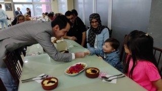 Engelli, öksüz ve yetimler gönül sofrasında buluştu