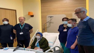 Erzurum Şehir Hastanesinde bir ilk, 5 santimlik kesiyle kalp ameliyatı yaptı