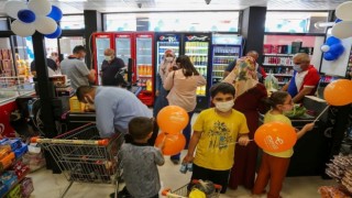Esenlikten alışveriş yüz güldürüyor