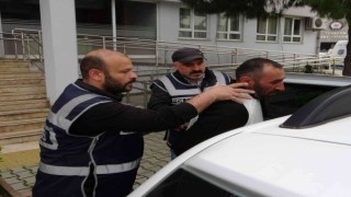 Eşini öldüren zanlı adliyeye sevk edildi
