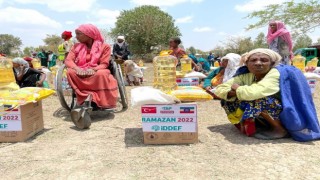 Etiyopya ve Somalideki ihtiyaç sahiplerine Ramazan yardımları ulaştırılıyor