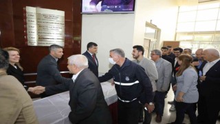 Fadıloğlu, personellerle bayramlaştı