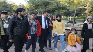 Fadıloğlu, yetimler ve anneleriyle iftarda buluştu