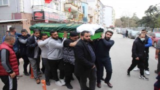 Feci kazada hayatını kaybeden 2 kişi Kocaelide toprağa verildi