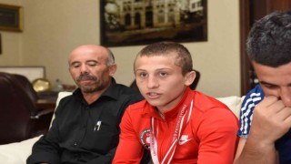 Ferhat Yiğit Dünya Okul Sporları Olimpiyatlarında mücadele edecek