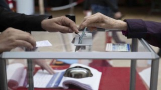 Fransada 17.00 itibariyle seçime katılım oranı yüzde 63,23 oldu