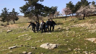 Gaziantepte 25 yaşındaki genç ağaca asılı halde bulundu