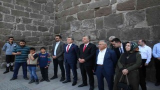 Geçmişten Günümüze Çocuklar Sergisi açıldı