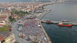 Gemlikte denize nazır iftar