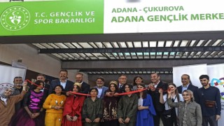 Genç fotoğrafçılar final sergisinde izleyiciyle buluştu