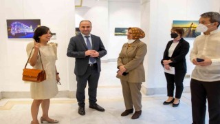 Gülümseyin Philippines sergisi Bursada açıldı