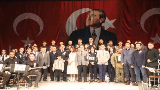 Hakkari polisinden muhteşem konser