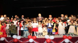 Hakkâride 23 Nisan coşkusu