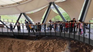 Haliliye belediyesi ile minikler ilk kez Göbeklitepede