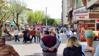 Hamamyolu Caddesinde bayram yoğunluğu başladı