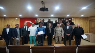 Hanaklı hayvan yetiştiricileri sertifikalarını aldı