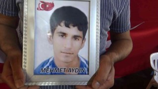 HDP İl Başkanlığı önündeki ailelerin evlat nöbeti kararlıkla devam ediyor