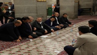 Hunat Camiinde vatandaşlar sahur sofrasında buluştu