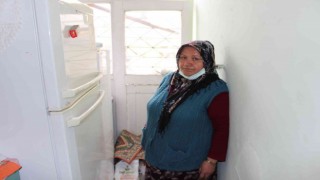 İçerisinde yaşadığı ev tadilata alındı, yaşlı kadın başını sokacak ev arıyor