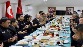 İçişleri Bakanı Soylu, Ankarada emniyet mensuplarıyla ilk sahurunu yaptı