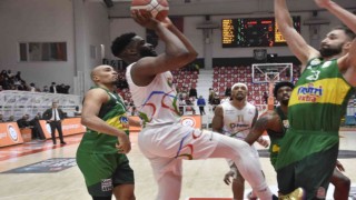ING Basketbol Süper Ligi: Aliağa Petkimspor: 70 - Bursaspor: 68