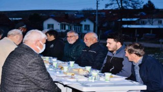 İnönü Belediyesi mahallelerde gönül sofrası kuruyor
