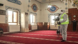 İpekyolu Belediyesi camilerin bakımını sürdürüyor
