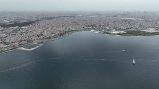 İstanbulda denizdeki kirlilik dron ile görüntülendi