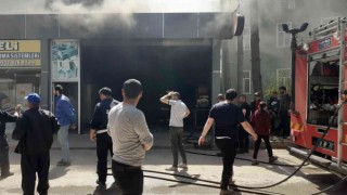 İşyerinde çıkan yangın paniğe neden oldu