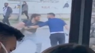 İzmirde kavgayı ayıran vatandaşı bıçaklayan taksi şoförü tutuklandı