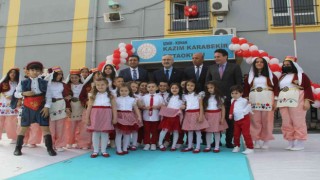 İzmirde renkli 23 Nisan kutlaması