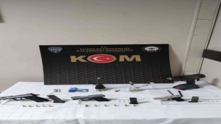 İzmirde yası dışı silah ticareti operasyonu: 1 gözaltı