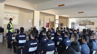 Jandarmadan infaz koruma memurlarına güvenli sürüş eğitimi