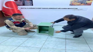 Jandarmanın yaralı bulduğu kızıl şahin tedaviye alındı