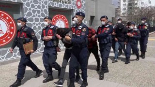 JASAT, 400 bin liralık malzeme çalan hırsızları 4 saatte malzemelerle yakaladı