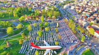 Kadir Gecesinde 5 bin masa kuruldu, 20 bin kişi iftar yaptı