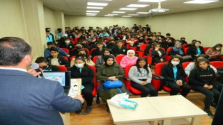Kadir Gecesinin önemi lise öğrencilerine de anlatıldı