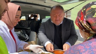 Kadirlide günde 5 bin kişiye sıcak yemek