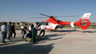 Kalp krizi geçiren yaşlı adam hava ambulansla Konyaya sevk edildi
