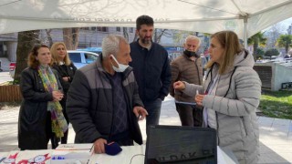 Kanser Haftasında bilgilendirip, kanser tarama kiti dağıttılar
