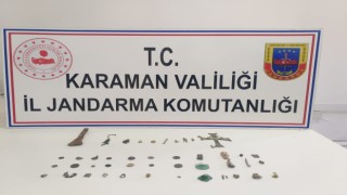 Karamanda bir otomobilin bagajında tarihi eser ele geçirildi