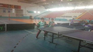 Karsta masa tenisinde şampiyon Arpaçay 3 Kasım Ortaokulu