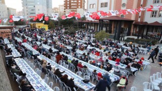 Kartallı vatandaşlar iki yıl aradan sonra Ramazan sofrasında bir araya geldi