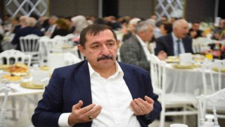 Kastamonu Belediyesi personeli iftarda bir araya geldi