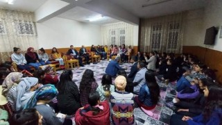 Kaymakam Karali öğrenciler ile iftarda buluştu