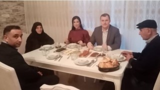 Kaymakam Yılmazer şehit ailesiyle iftar açtı