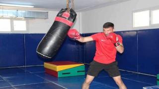 Kick Boks Avrupa Şampiyonu Ücanın gözü Dünya Kupasında