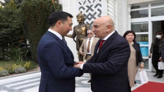 Kırgız Bakan Camankulovdan Başkan Altınoka ziyaret