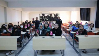 Kırıkkalede jandarma ekipleri KADES uygulamasını tanıttı